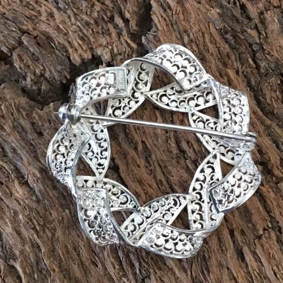 Sterling  silver  pin - Picture 2 of 3